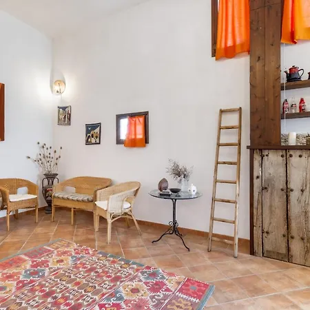 Salento 4 Stars - White * Squinzano