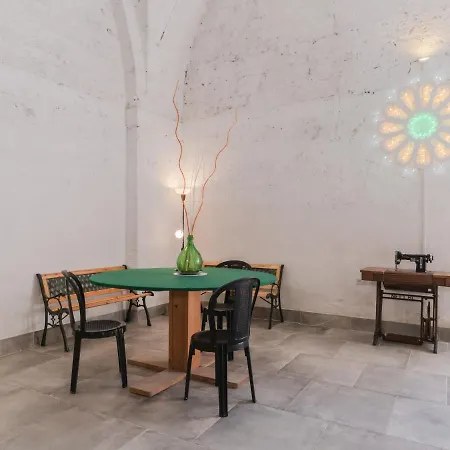 Salento 4 Stars - White Squinzano